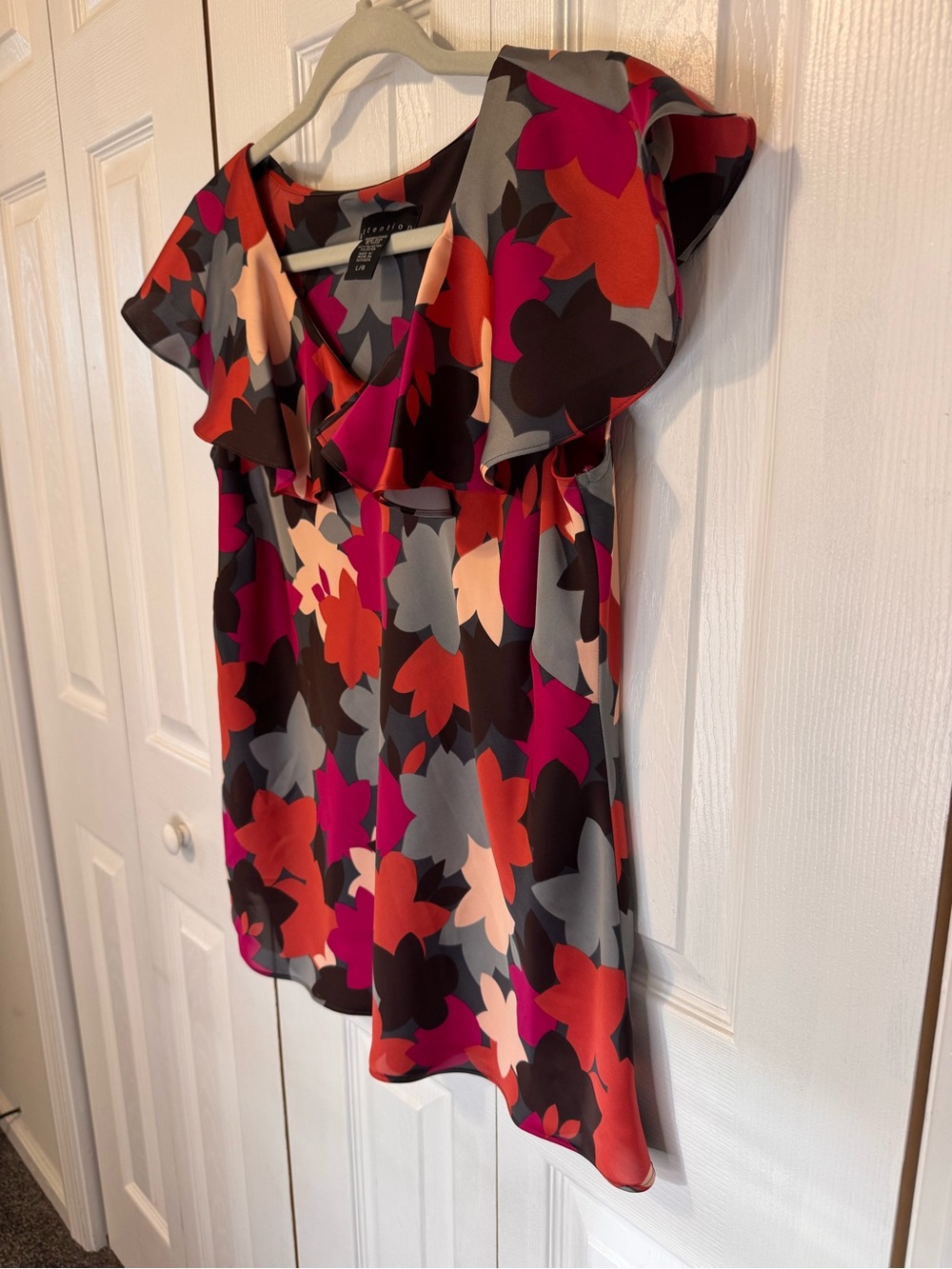 Attention Woman’s Floral Ruffle Flutter Sleeve Blouse Multicolor Size Large - Picture 6 of 14